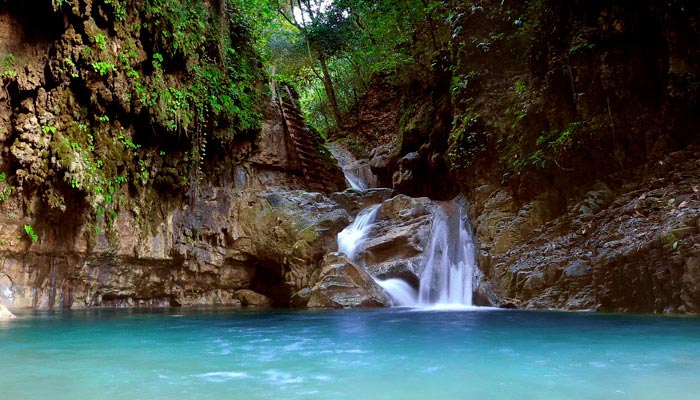 Lo que necesitas saber si deseas visitar los 27 Charcos de Damajagua